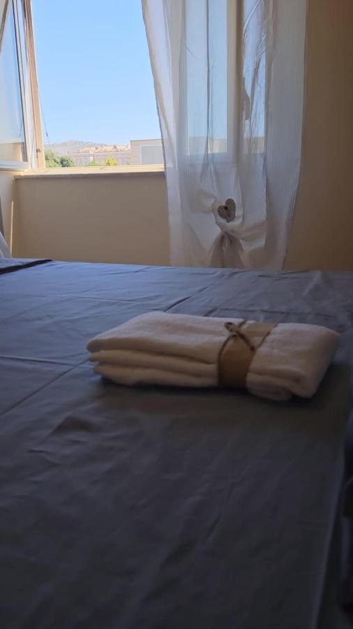 Royal House Reggia Apartment กาแซร์ตา ภายนอก รูปภาพ