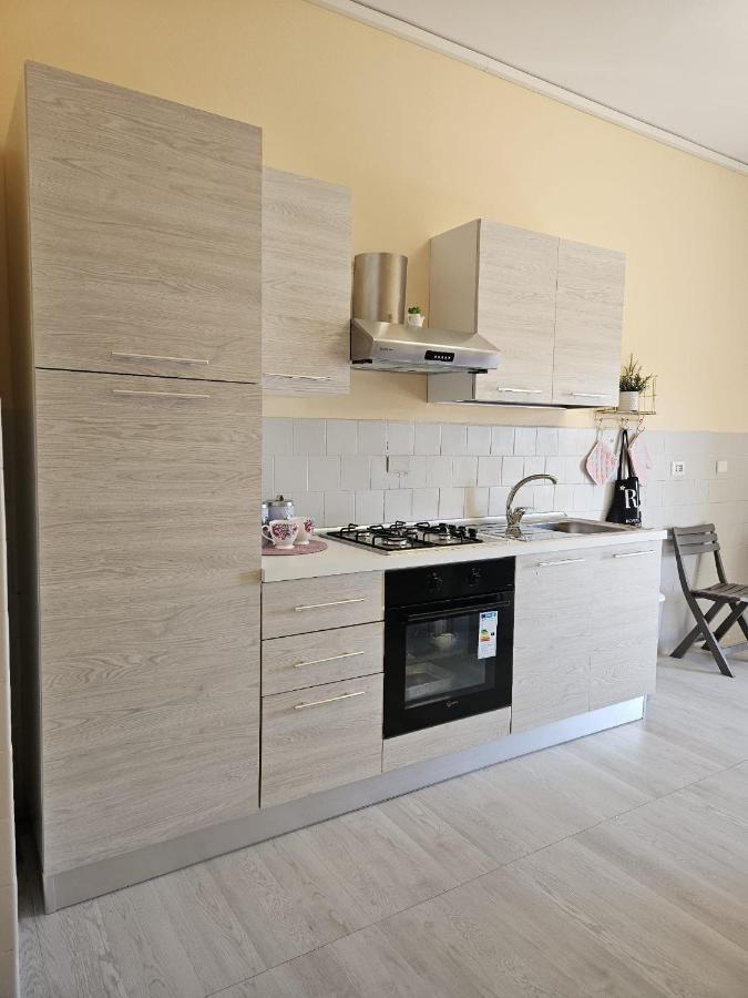 Royal House Reggia Apartment กาแซร์ตา ภายนอก รูปภาพ
